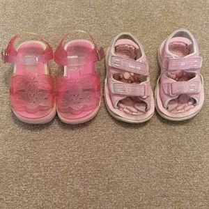 2 Girls Shoes, Timberland and jelly top sandals size 4